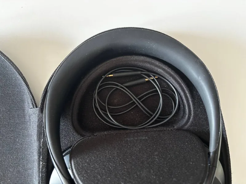 Bose 700 наушники 3