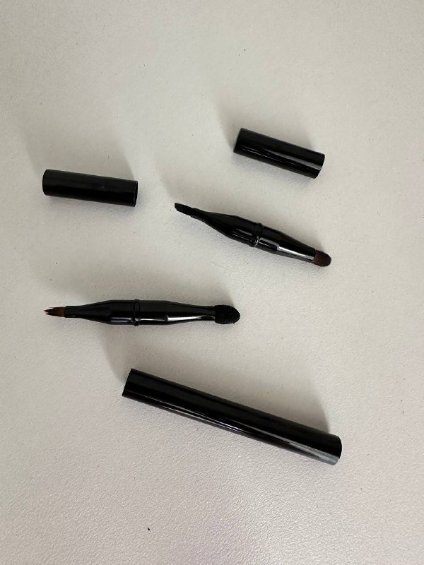 Набор косметики: тени, пудра, блеск, кисти, карандаши 4