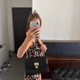 Apple Watch 8, ботинки, сумки, платья 9