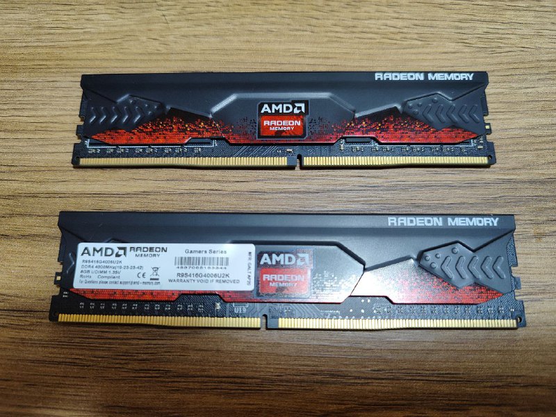 Оперативная память AMD Radeon DDR4 16GB 4000MHz