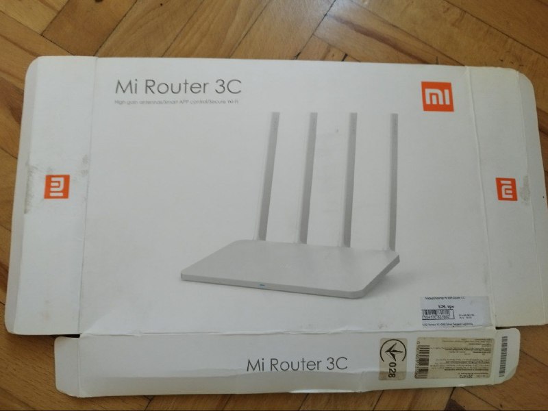Микрофон Shure PG58, роутер Xiaomi, телефоны, планшет 2