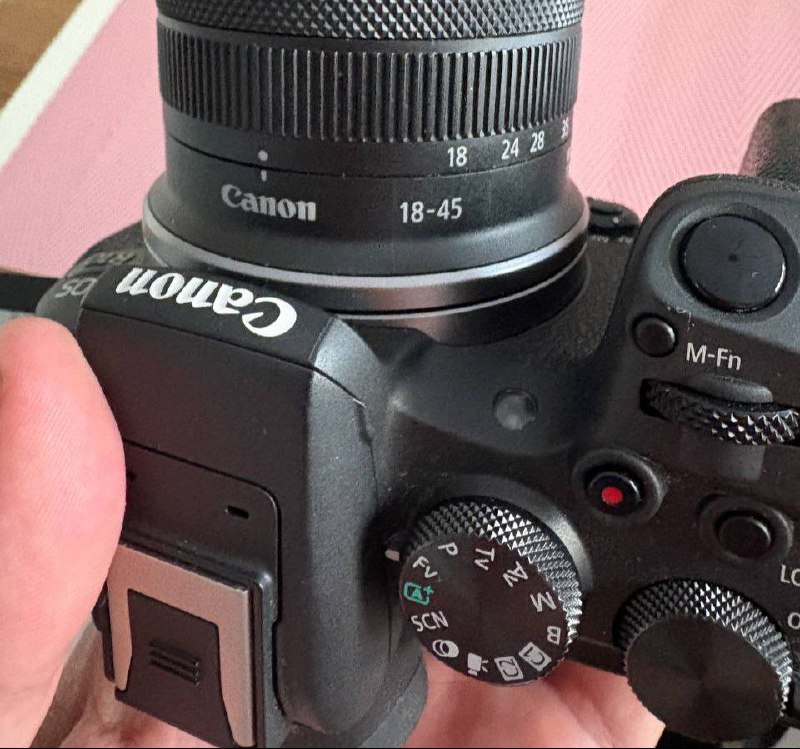 Canon EOS R10 камера и объектив 18-45mm IS STM 4