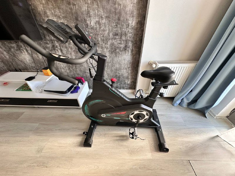 Велотренажёр для домашних тренировок