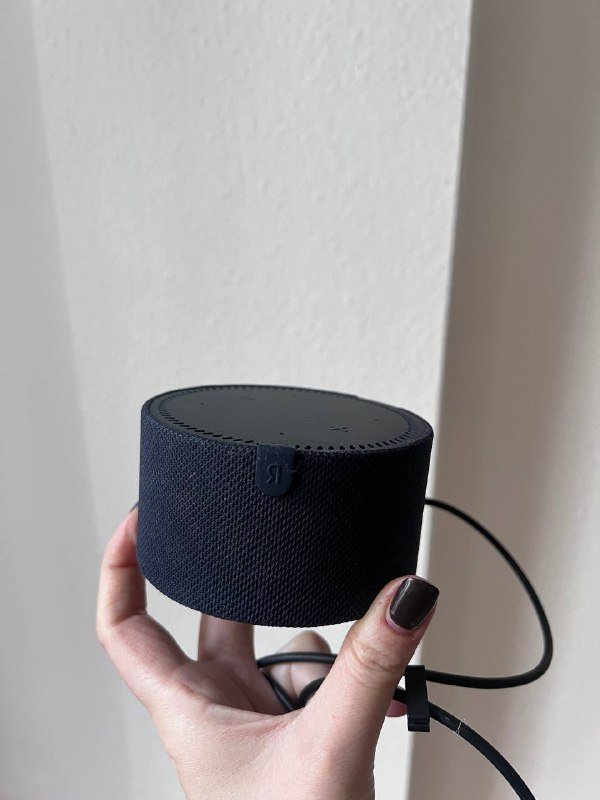 Умная колонка Алиса