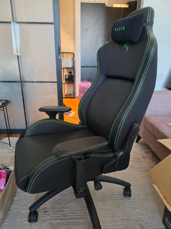 Игровое кресло Razer Iskur 2