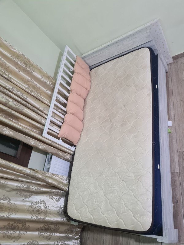 Односпальная кровать с матрасом 2