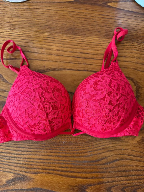 Бюстгальтер Victorias Secret Bombshell Мега пушап 32АА