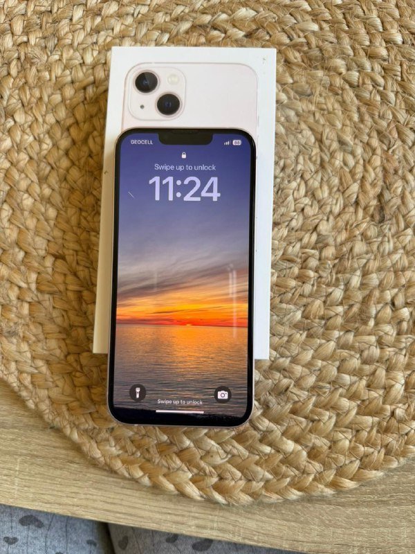 iPhone 13 pink 128GB 5