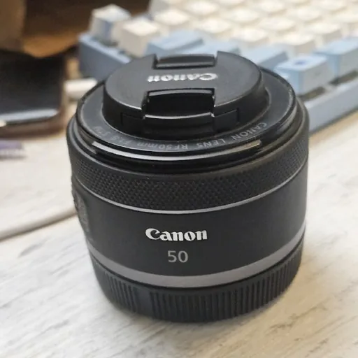 Объектив Canon EF 50mm F1.8