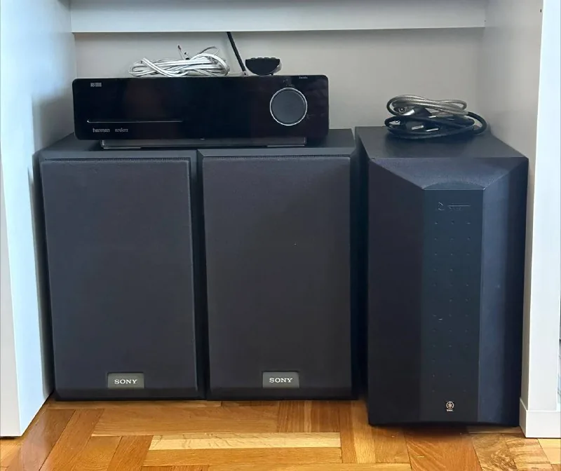 Акустическая система Harman/Kardon, колонки Sony, сабвуфер Yamaha 1