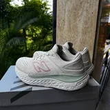 Беговые кроссовки New Balance 1