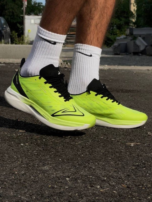 Беговые кроссовки Demix размер 41