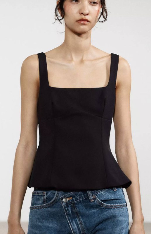 Топ Zara, джинсы серые, юбка-шорты, майка, юбка мини, кофта, сумка пушистая