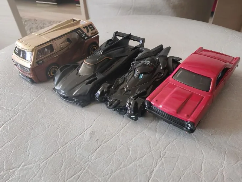 Модельки Hot Wheels