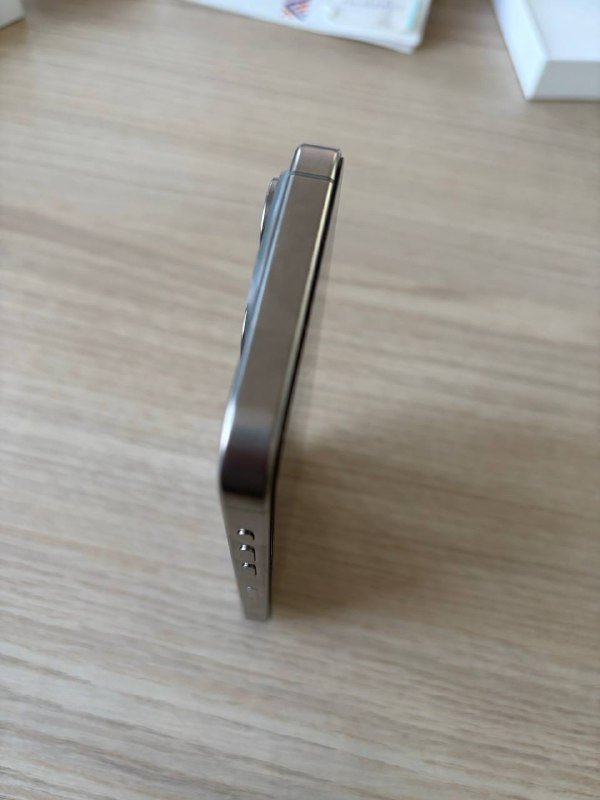 iPhone 15 pro 256gb Natural Titanium 5