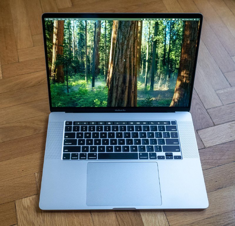 MacBook Pro 16" 2019 i9 32GB 2TB AMD Radeon Pro 5500M