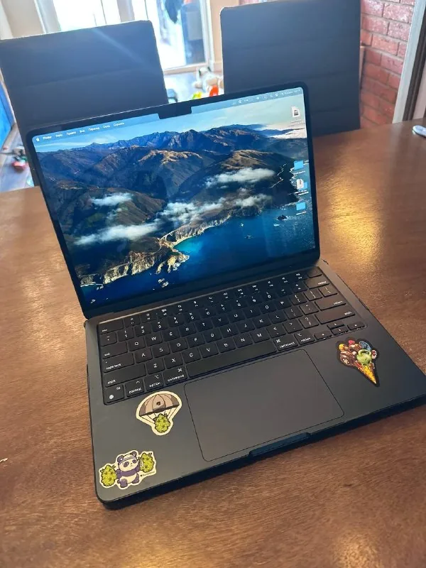 MacBook Air M2 13.6 8GB 512GB 1