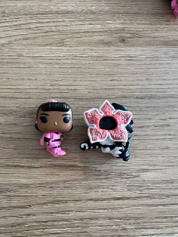 Игрушки Kinder joy stranger things ОСД очень странные дела