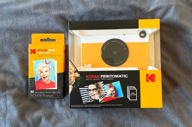 Фотоаппарат Kodak Printomatic, двусторонний пэд и барабанные палочки 1
