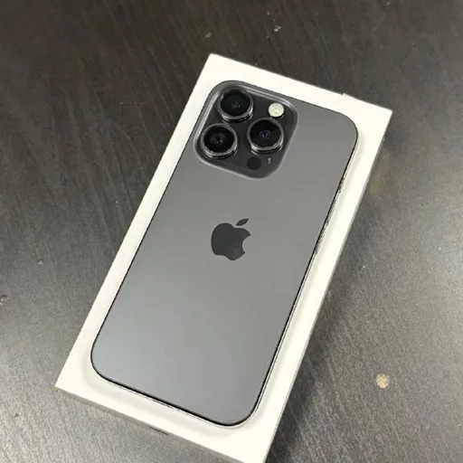 iPhone 15 Pro, MacBook Pro 15, MacBook Pro 13 M1