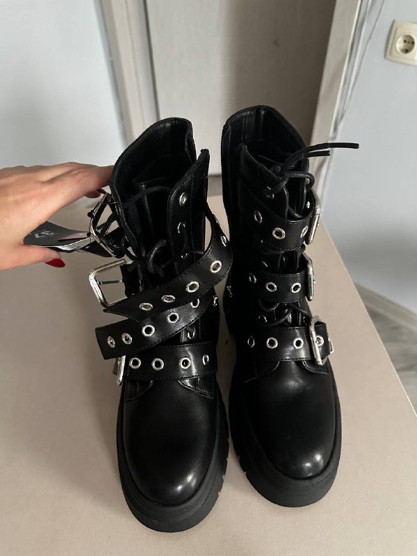 Женские ботинки 37 размер новые на узкую стопу 3