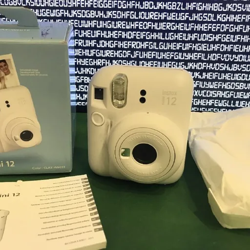 Fujifilm Instax Mini 12