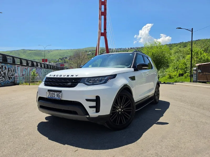 Land Rover Discovery 5 2017 1
