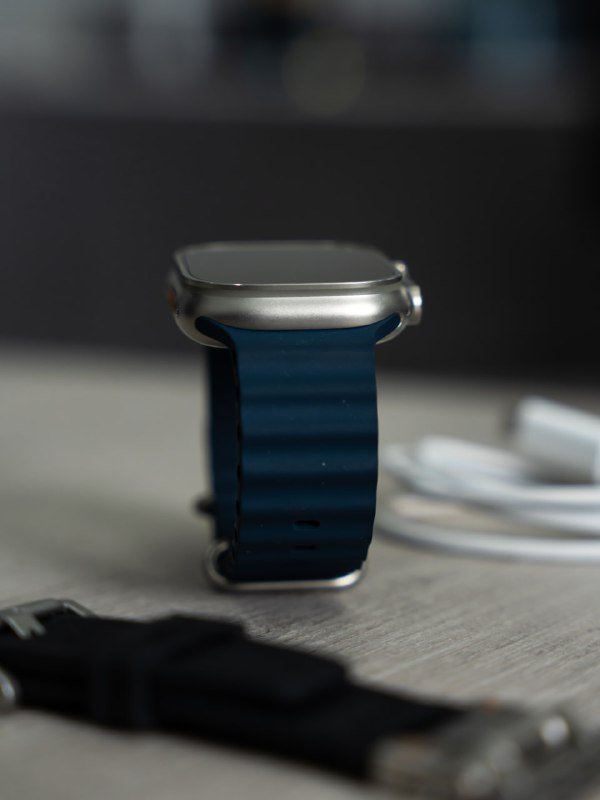 Apple Watch Ultra 2, 2 ремешка, зарядное 8