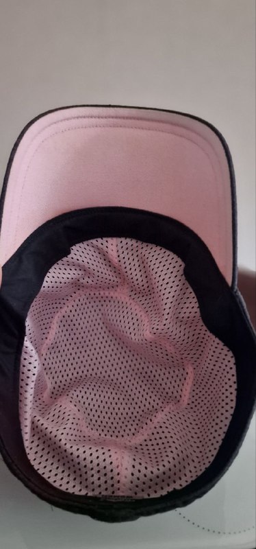 Козырьки Stella McCartney, Nike и бейсболка Adidas 5