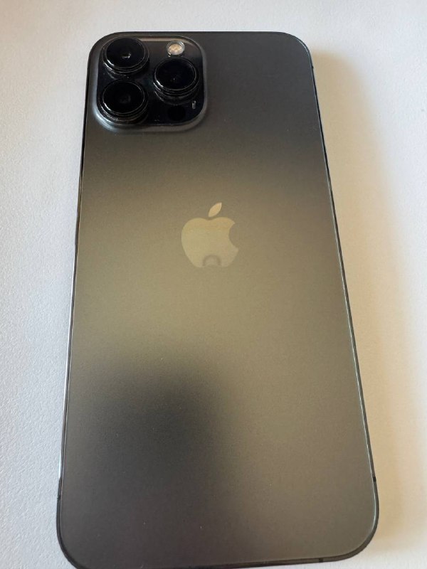 IPhone 13 Pro Max 256 gb с чехлом и защитным стеклом