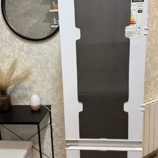 Холодильник Samsung