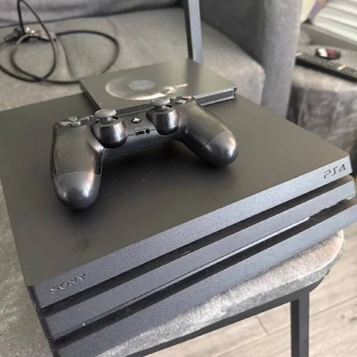 PS4 Pro 1 ТБ с геймпадом