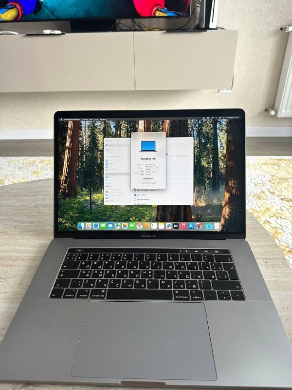 MacBook Pro 15 с Radeon pro 555x 257Гб 9