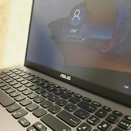Ноутбук Asus