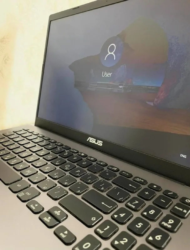 Ноутбук Asus