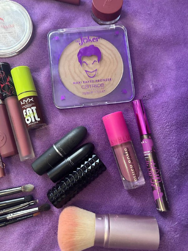 Косметика, кисточки, органайзеры, роллер из кварца 4