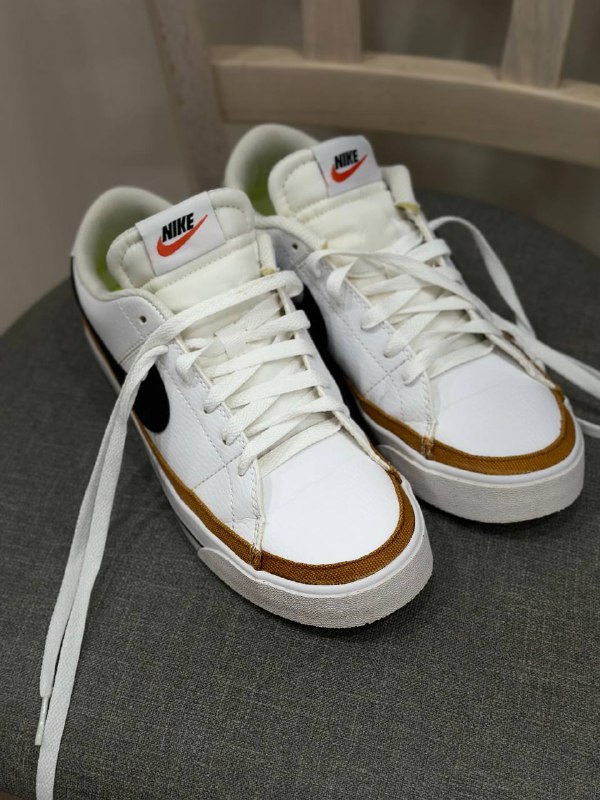 Кеды Nike белые размер 39