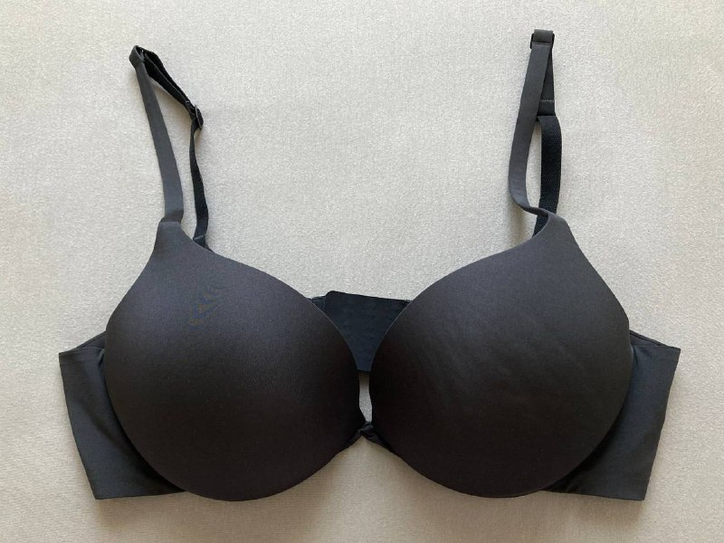 Бюстгалтер SKIMS Teardrop Push-up 36C