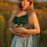 Зелёный плащ, костюмы 6