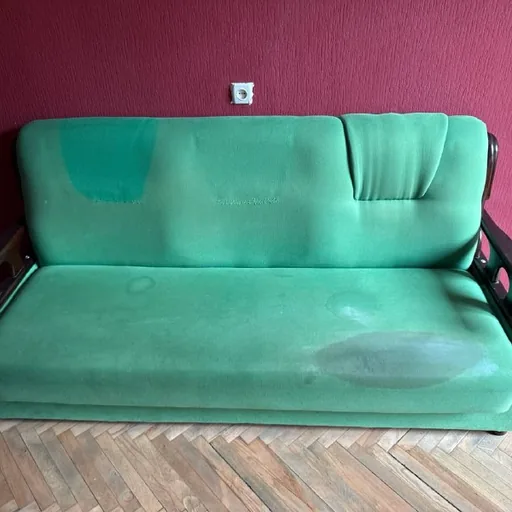 Диван