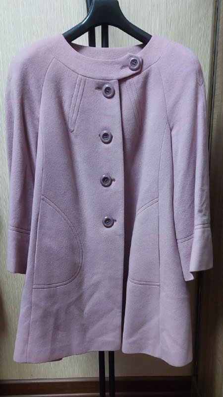 Красное пальто, Пыльная роза пальто 2