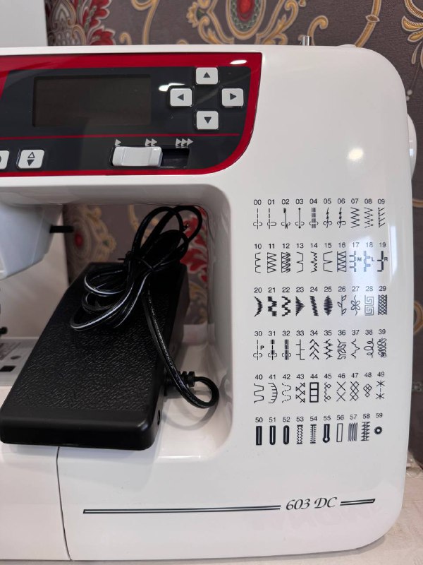 Швейная машинка Janome 603 DC 3