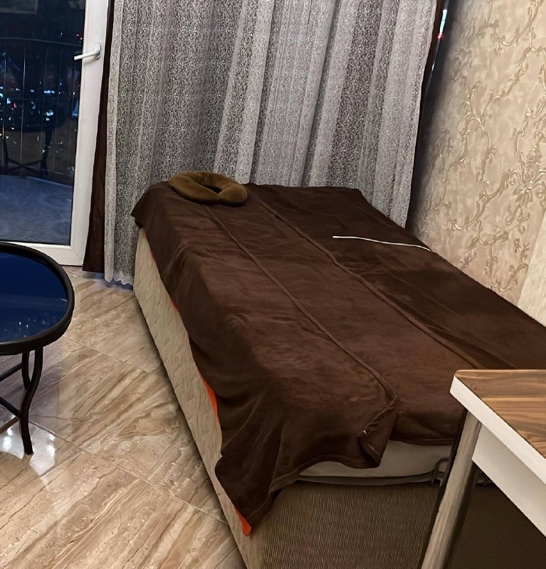 Кровать с матрасом