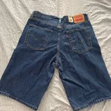 Levi’s 470 baggy shorts 2