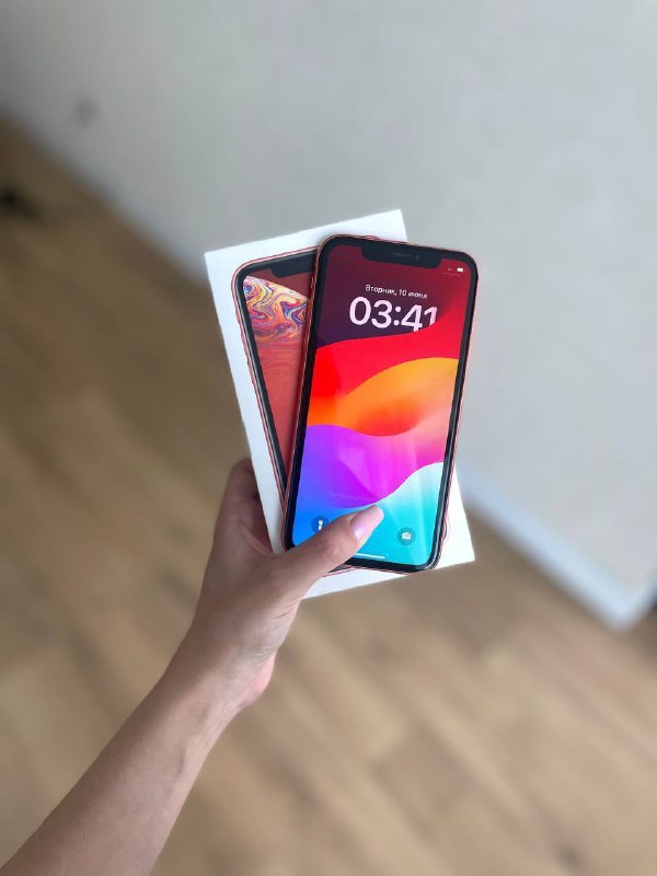 iPhone 13 Pro, iPhone XR, iPhone 11 4