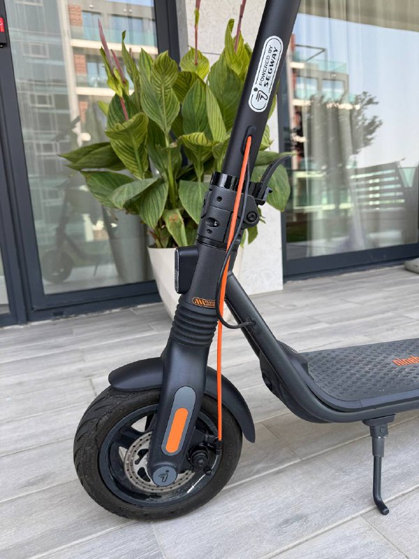 Самокат Ninebot Kickscooter F2 Pro 2