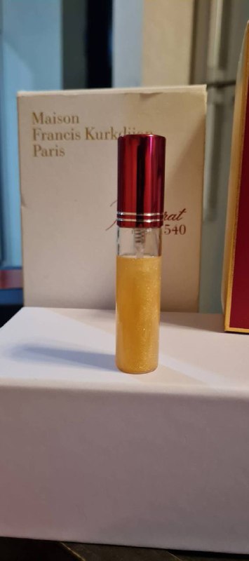 Парфюм Baccarat Rouge 540, Шиммер для тела 3