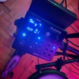 Электронная ударная установка Alesis Nitro Max Kit 1