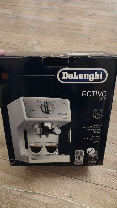 Рожковая кофемашина DeLonghi ECP.33.21.R, кофемолка, пинчер 10