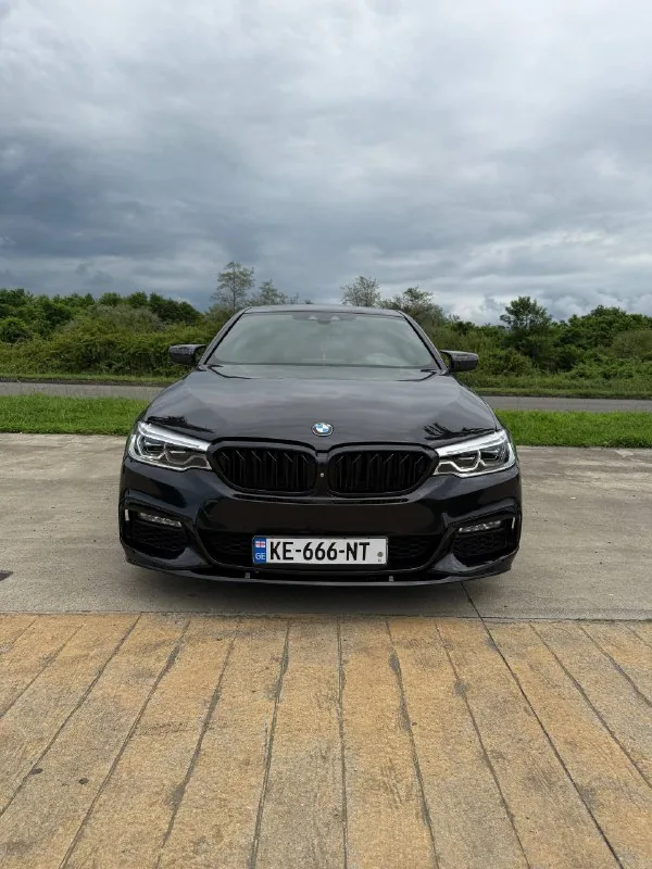 BMW 530i xDrive G30 1